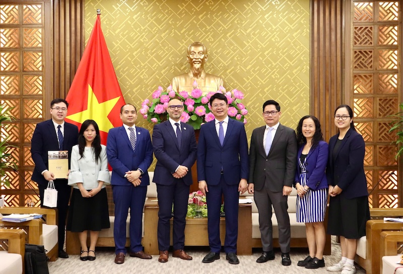 Thúc đẩy hợp tác với Tòa án Trọng tài thường trực, hỗ trợ Trung tâm Tài chính quốc tế của Việt Nam